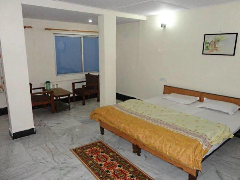 Treebo Mayur, Mall Road Mussoorie Kültér fotó