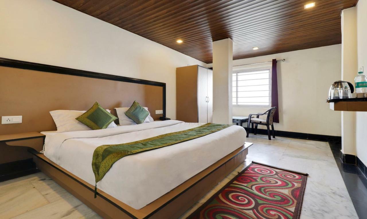 Treebo Mayur, Mall Road Mussoorie Kültér fotó